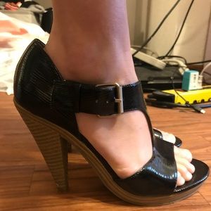 Super cute low heel madden girl shoes